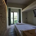 Hostel Flaneur *