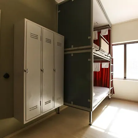 Hostel Flaneur *