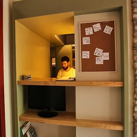Hostel Flaneur *